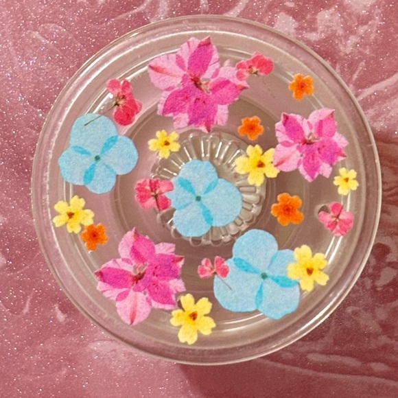 OtterBox Symmetry for iphone12 with Pop Sockets phone grip - Picture 4 of 7